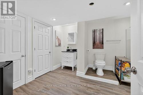 912 Dynes Road, Ottawa, ON - Indoor