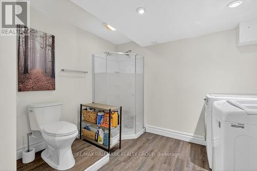 912 Dynes Road, Ottawa, ON - Indoor Photo Showing Bathroom