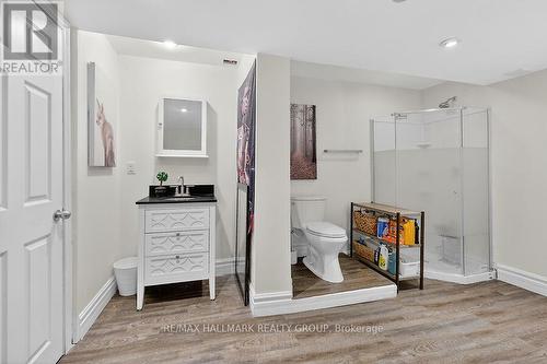 912 Dynes Road, Ottawa, ON - Indoor