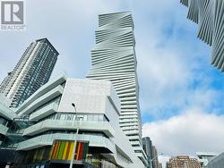 323 - 3900 CONFEDERATION PARKWAY Mississauga, ON L5B 0M3