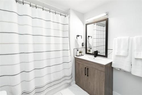 522 Alexander Ave, Winnipeg, MB 