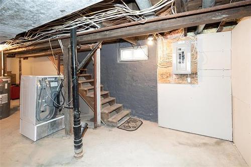 522 Alexander Ave, Winnipeg, MB 