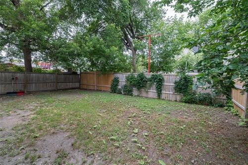 522 Alexander Ave, Winnipeg, MB 