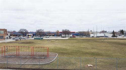 522 Alexander Ave, Winnipeg, MB 