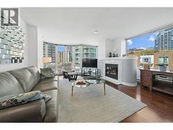 604 1501 HOWE STREET Vancouver, BC V6Z 2P8