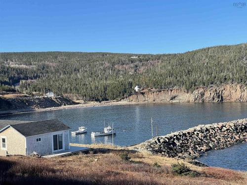 1718 New Haven Road, White Point, NS 