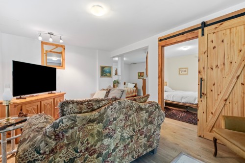 Salle familiale - 48 Ch. Williams, Gore, QC - Indoor