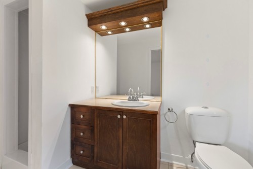 Salle de bains attenante à la CCP - 171 Creswell Drive, Beaconsfield, QC - Indoor Photo Showing Bathroom