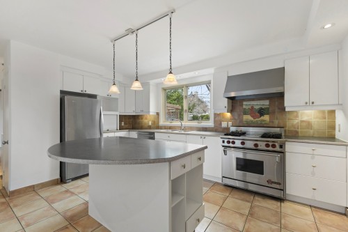 Cuisine - 171 Creswell Drive, Beaconsfield, QC - Indoor Photo Showing Kitchen