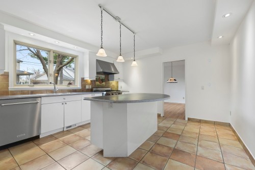 Cuisine - 171 Creswell Drive, Beaconsfield, QC - Indoor Photo Showing Kitchen