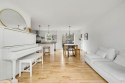Salon - 