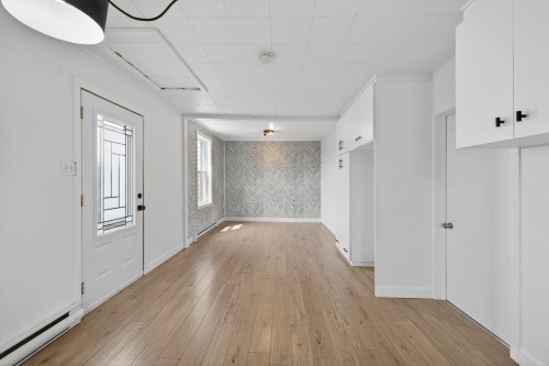 Vue d'ensemble - 25 Av. Montcalm, Saint-Pie, QC - Indoor Photo Showing Other Room