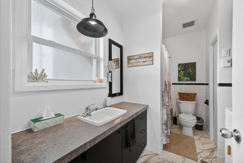 Salle de bains - 25 Av. Montcalm, Saint-Pie, QC - Indoor Photo Showing Bathroom