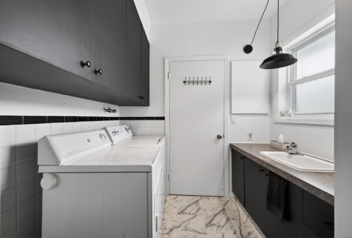 Salle de bains - 25 Av. Montcalm, Saint-Pie, QC - Indoor Photo Showing Laundry Room
