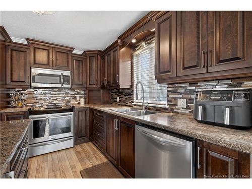 53 Rue Mallet, Haut-Shippagan, NB 