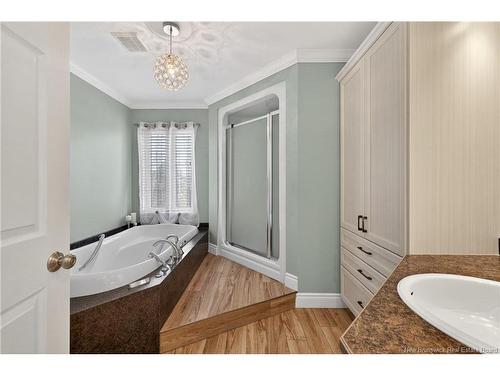 53 Rue Mallet, Haut-Shippagan, NB 