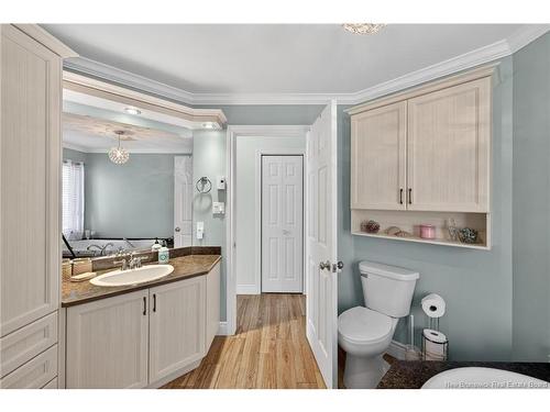 53 Rue Mallet, Haut-Shippagan, NB 