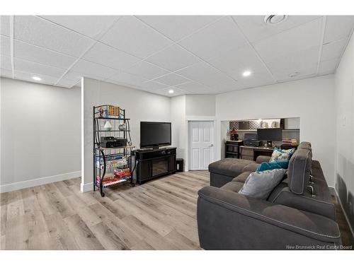 53 Rue Mallet, Haut-Shippagan, NB 
