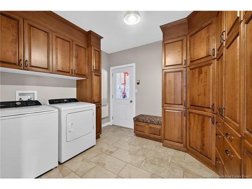 53 Rue Mallet, Haut-Shippagan, NB 
