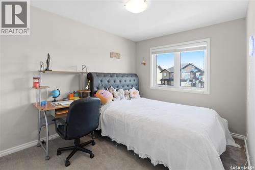 1334 Hunter Road, Saskatoon, SK - Indoor Photo Showing Bedroom