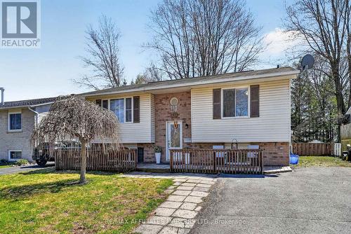 112 GLEN OAKS COURT  Cornwall, ON K6H 7E6
