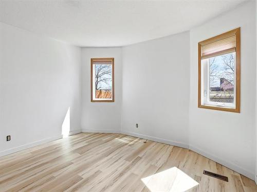 151 Penfold Cr, Winnipeg, MB 