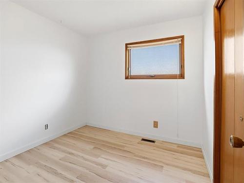 151 Penfold Cr, Winnipeg, MB 