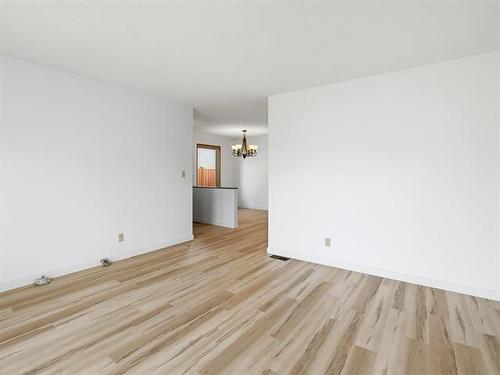 151 Penfold Cr, Winnipeg, MB 