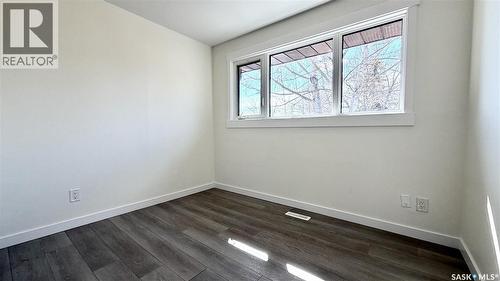 201 V Avenue N, Saskatoon, SK - Indoor Photo Showing Other Room