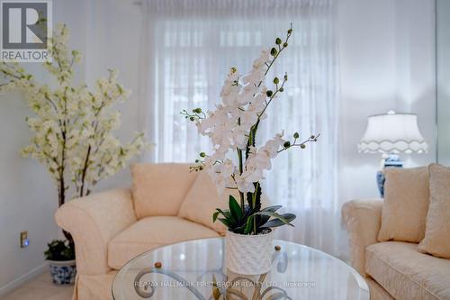 990 Glenbourne Drive, Oshawa, ON - Indoor Photo Showing Dining Room