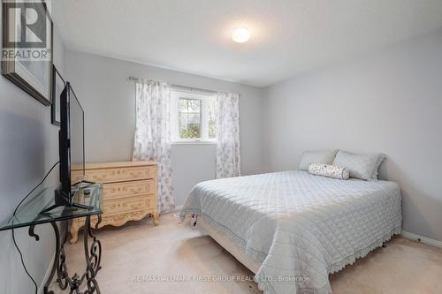 990 Glenbourne Drive, Oshawa, ON - Indoor Photo Showing Bedroom