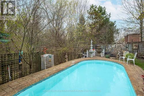 990 Glenbourne Drive, Oshawa, ON - Outdoor With In Ground Pool