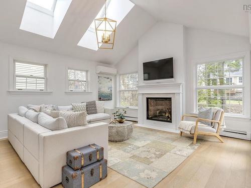 171 Cresthaven Drive, Halifax, NS 
