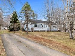 16 Oak Drive  Charlottetown, PE C1A 6T5