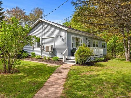 16 Oak Drive, Charlottetown, PE 