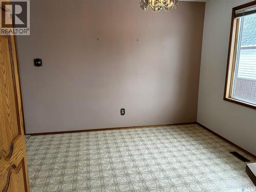 802 7Th Street E, Saskatoon, SK - Indoor Photo Showing Other Room
