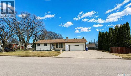 802 7Th Street E, Saskatoon, SK - Outdoor