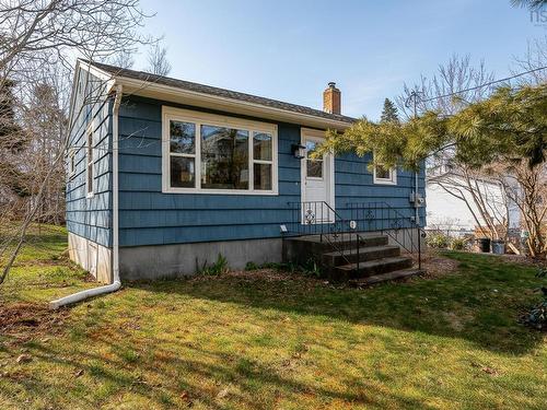 43 Lakecrest Drive, Dartmouth, NS 