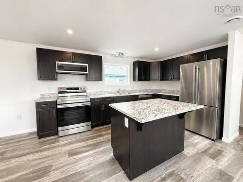 3 Doc Avenue, Lake Echo, NS 