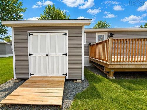 3 Doc Avenue, Lake Echo, NS 
