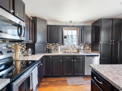 662 Highway 217, Freeport, NS 
