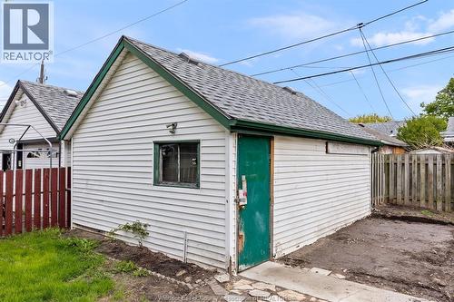 2270 Marentette, Windsor, ON - Outdoor