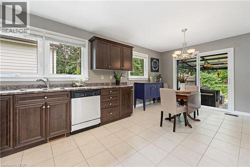 1063 Maplehurst Avenue, Burlington, ON - Indoor