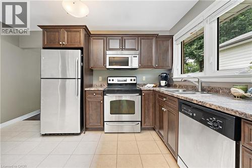 1063 Maplehurst Avenue, Burlington, ON - Indoor Photo Showing Kitchen With Double Sink