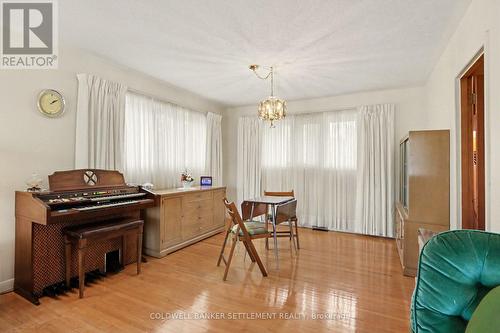 2 Glenview Crescent, Perth, ON - Indoor