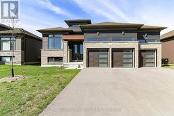 23 BEATRICE DRIVE  Wasaga Beach, ON L9Z 0L3