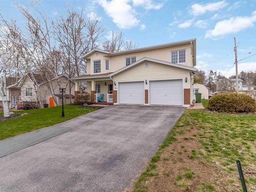 39 Ridgecrest Drive  Bridgewater, NS B4V 3V8