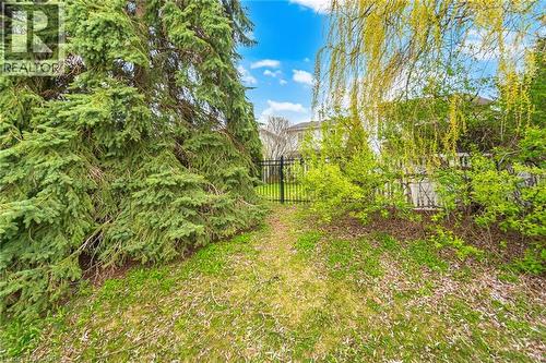 232 Auburn Drive, Waterloo, ON - Outdoor
