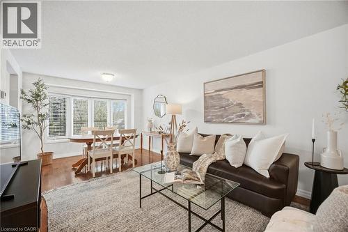 232 Auburn Drive, Waterloo, ON - Indoor Photo Showing Living Room