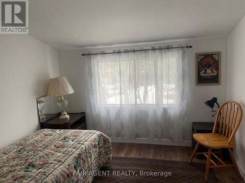 7672 Doner Drive, Ramara, ON - Indoor Photo Showing Bedroom